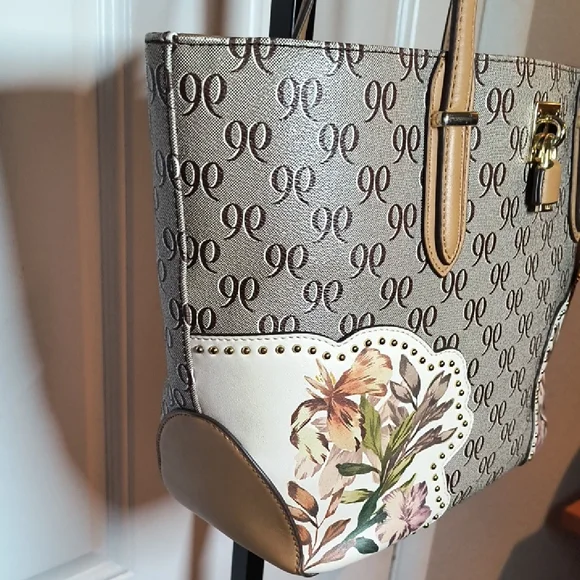 Pretty NINE WEST Beige/Brown Signature Print Floral Tote NICE!! - Picture 4 of 13